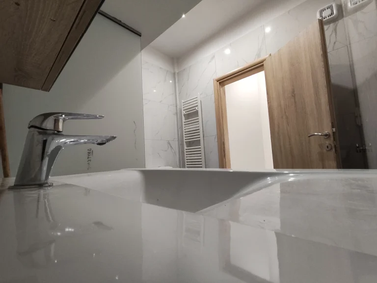 ΑΝΑΚΑΙΝΙΣΗ ΚΑΤΟΙΚΙΑΣ - ΟΔΟΣ ΑΕΤΟΡΑΧΗΣ